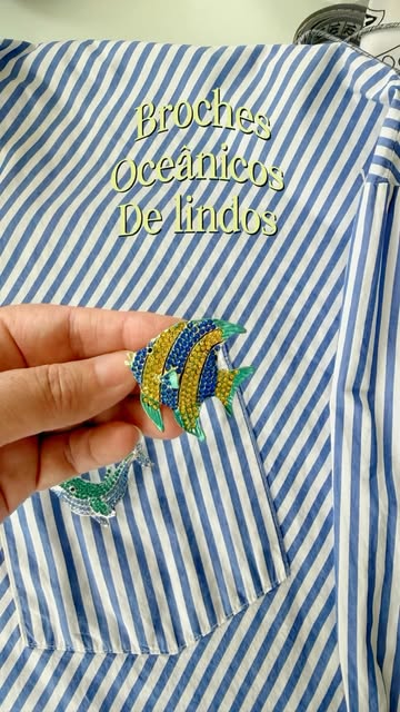 Broche de peixe colorido